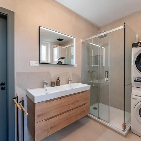 Slovenskej Jednoty, Apartment *