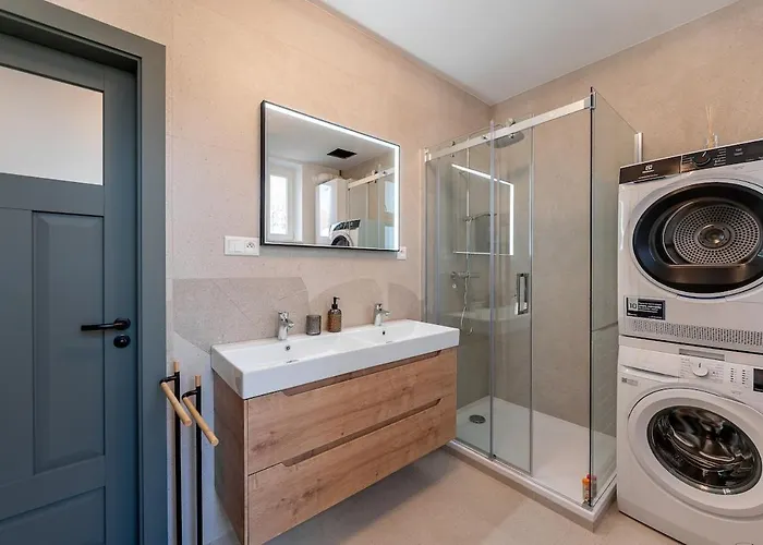 Slovenskej Jednoty, Apartment *