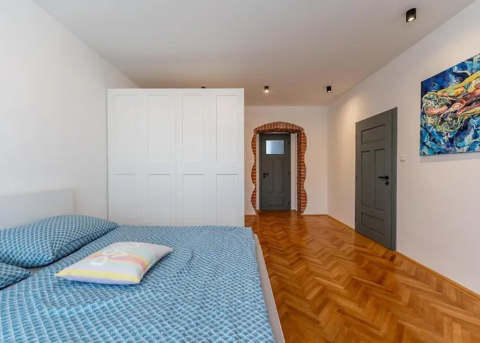 Slovenskej Jednoty, Apartment