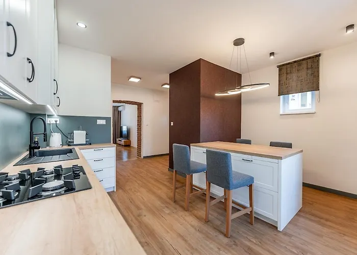 Slovenskej Jednoty, Apartment *